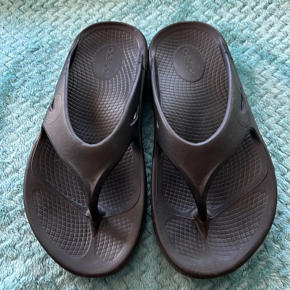 Oofos Ooriginal Recovery Sandals Womens Black 8 Gently used